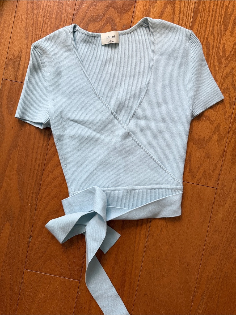 Aritzia Wilfred Wrap Top